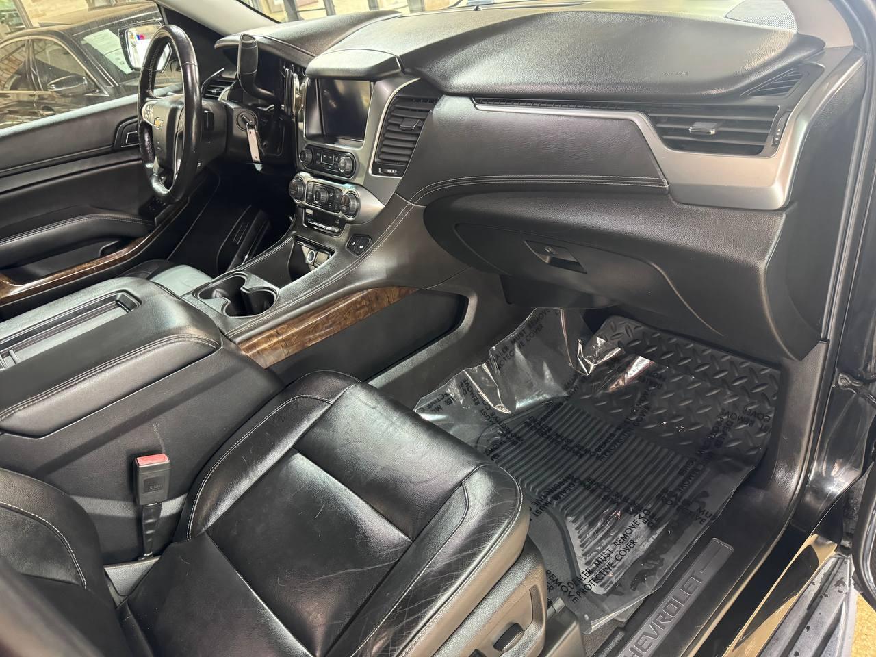 Chevrolet Suburban 2WD 4dr 1500 LT 2019