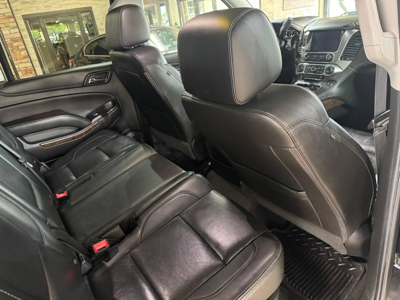 Chevrolet Suburban 2WD 4dr 1500 LT 2019