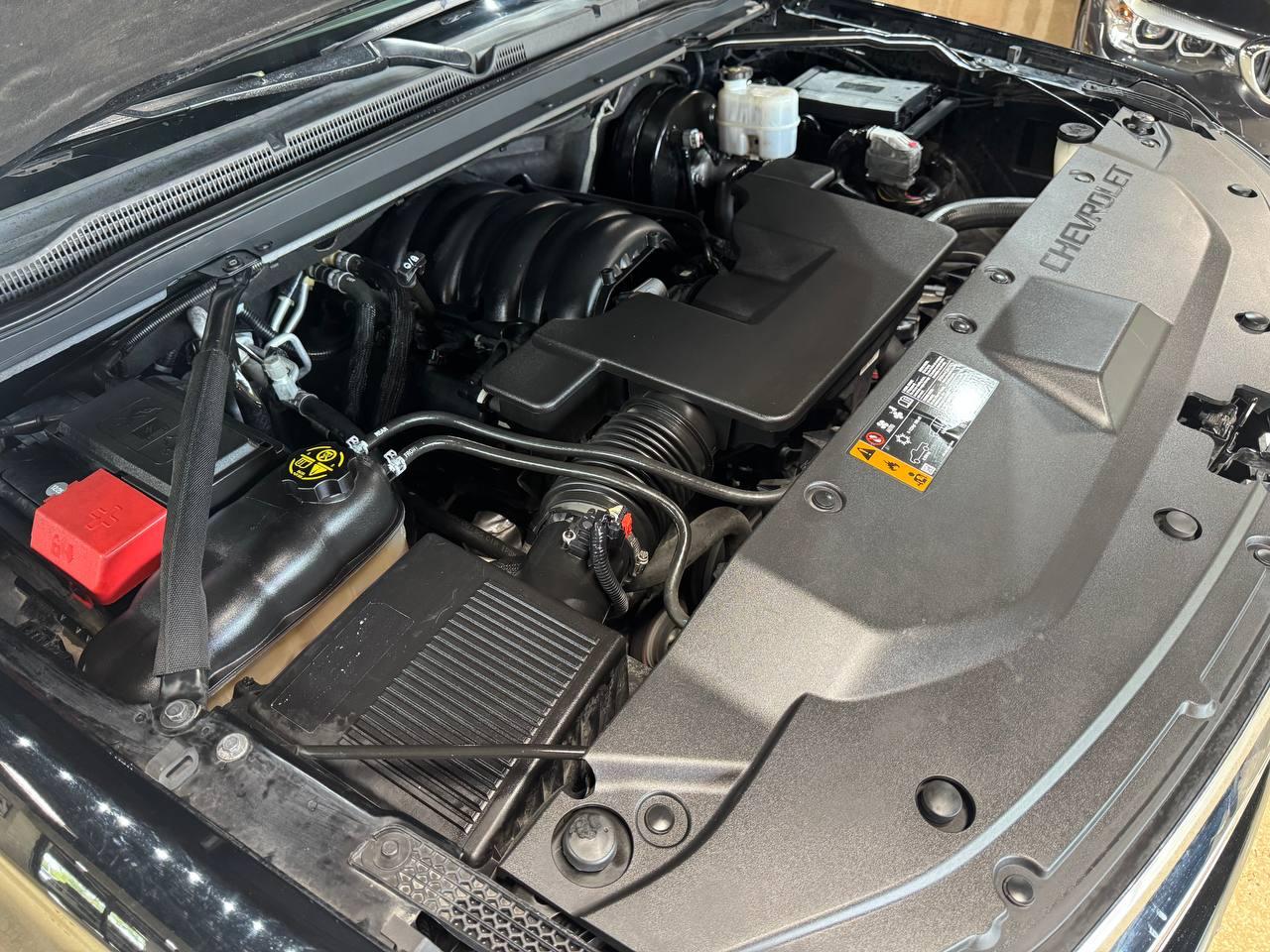 Chevrolet Suburban 2WD 4dr 1500 LT 2019
