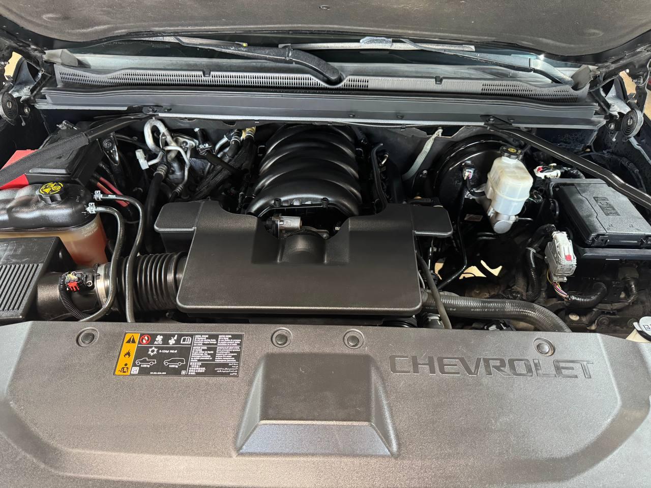 Chevrolet Suburban 2WD 4dr 1500 LT 2019