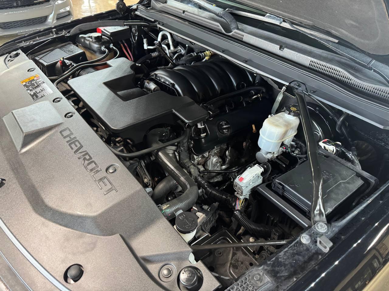Chevrolet Suburban 2WD 4dr 1500 LT 2019
