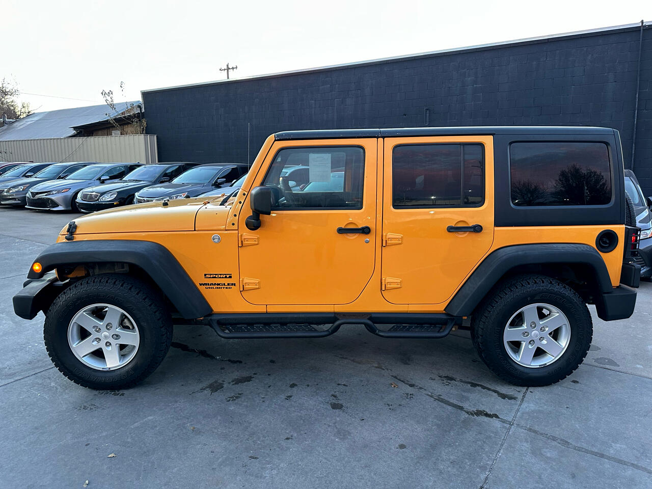 Jeep Wrangler Unlimited 4WD 4dr Sport 2012