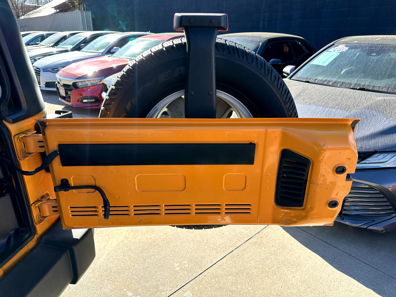 Jeep Wrangler Unlimited 4WD 4dr Sport 2012