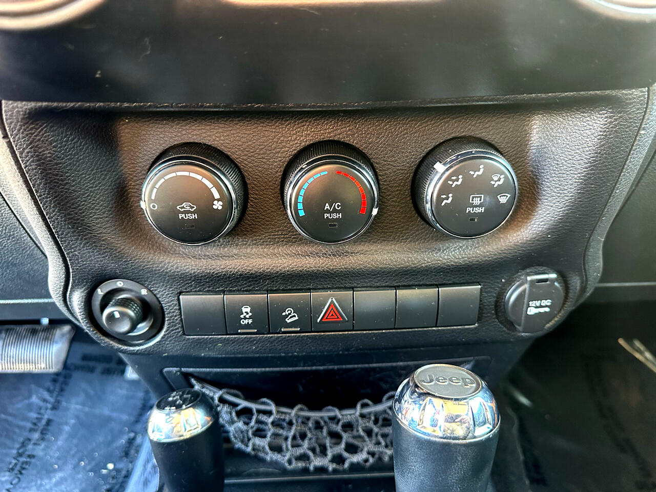 Jeep Wrangler Unlimited 4WD 4dr Sport 2012