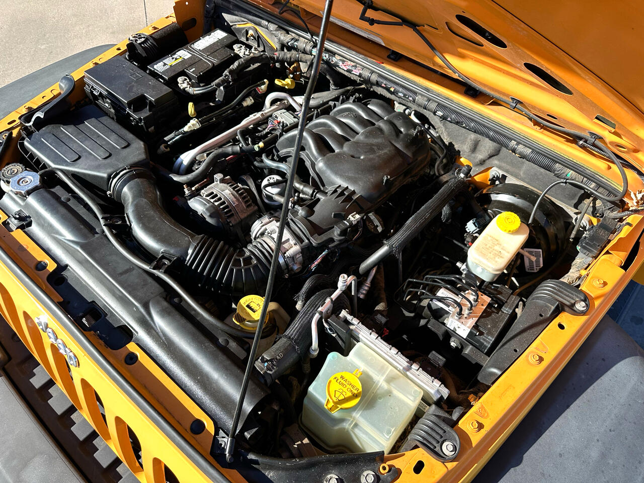 Jeep Wrangler Unlimited 4WD 4dr Sport 2012