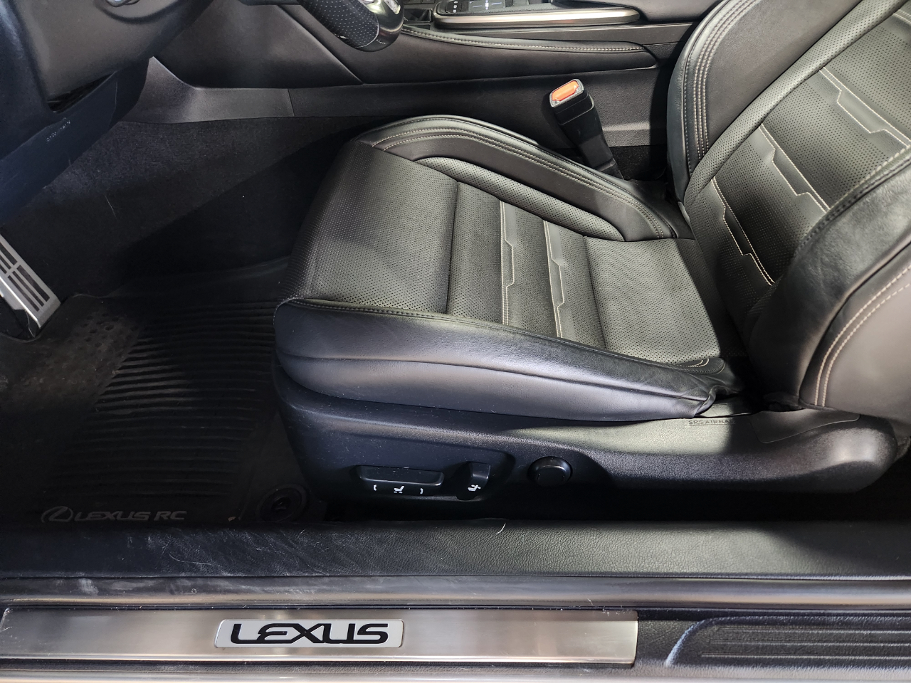 Lexus RC RC 350 RWD 2017