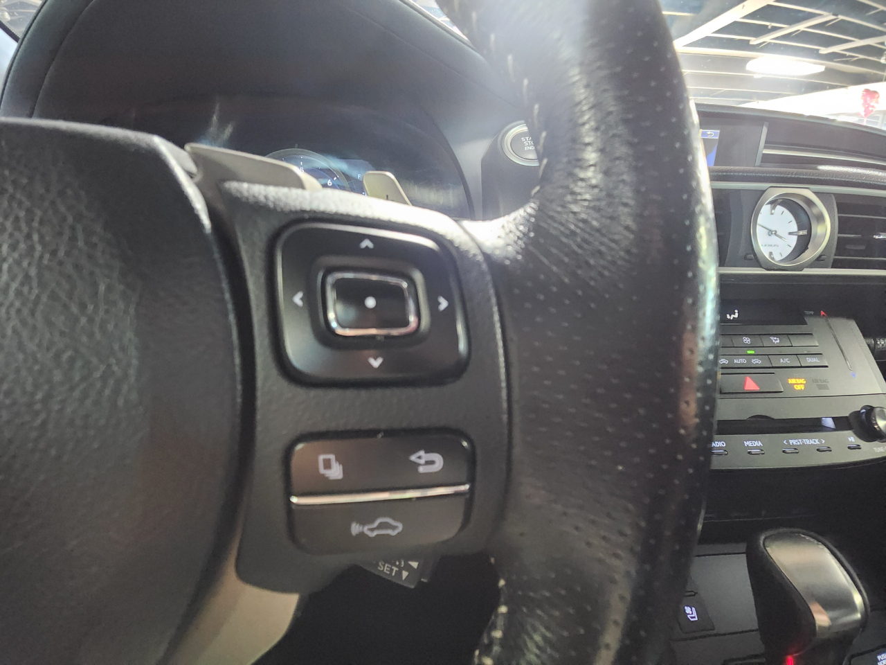 Lexus RC RC 350 RWD 2017