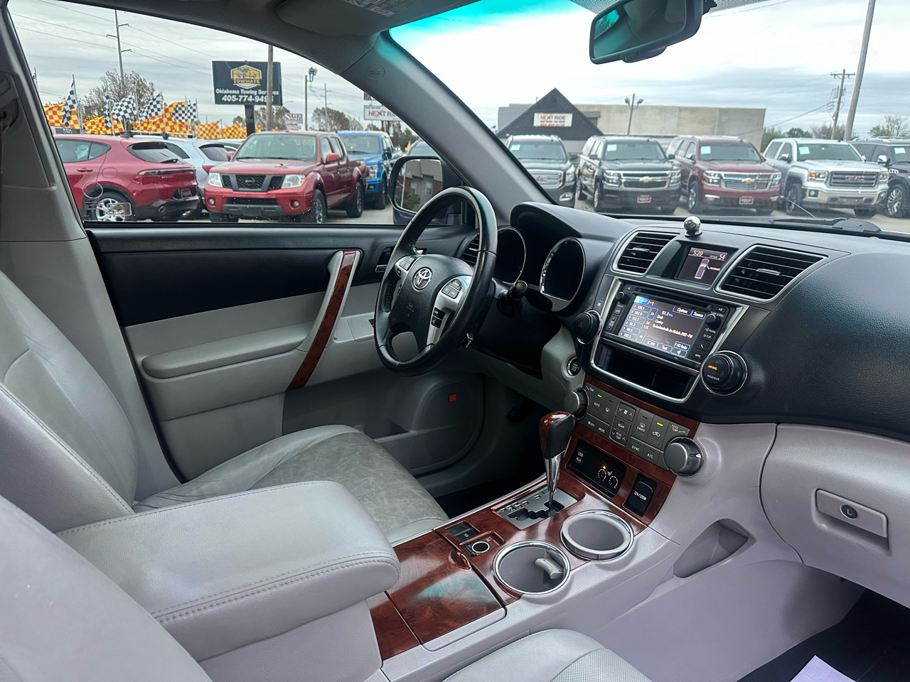 Toyota Highlander FWD 4dr V6 Limited (Natl) 2013