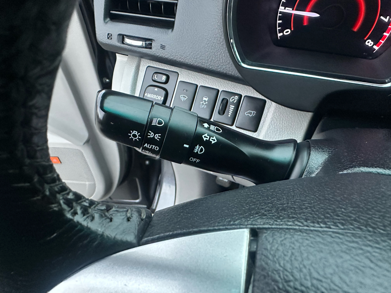 Toyota Highlander FWD 4dr V6 Limited (Natl) 2013