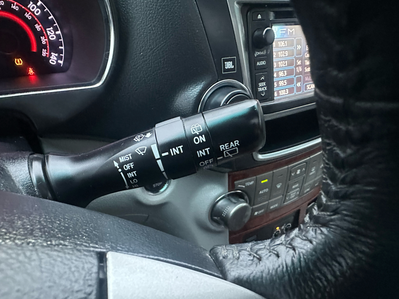 Toyota Highlander FWD 4dr V6 Limited (Natl) 2013