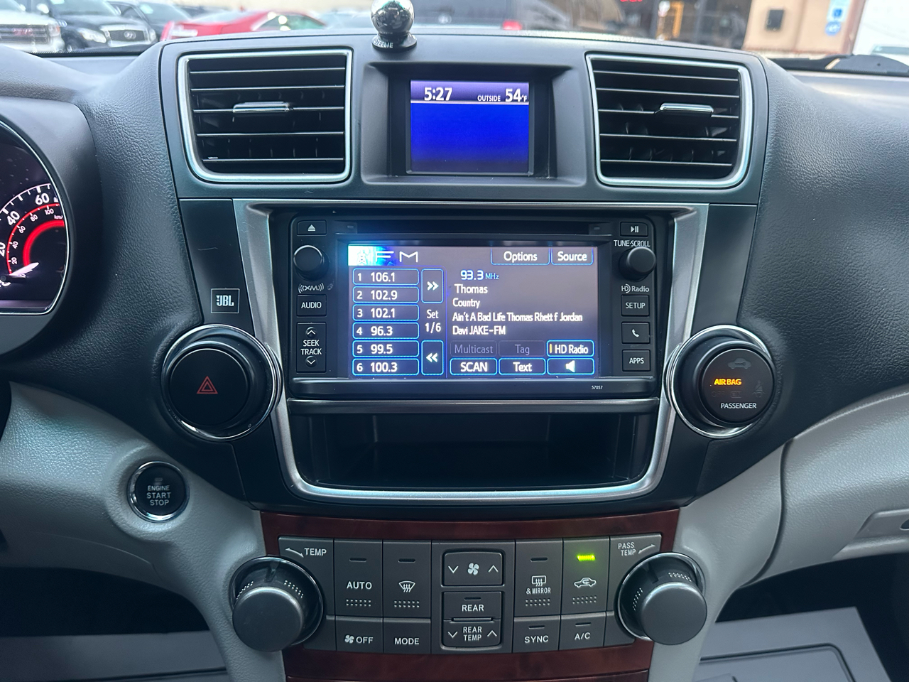 Toyota Highlander FWD 4dr V6 Limited (Natl) 2013