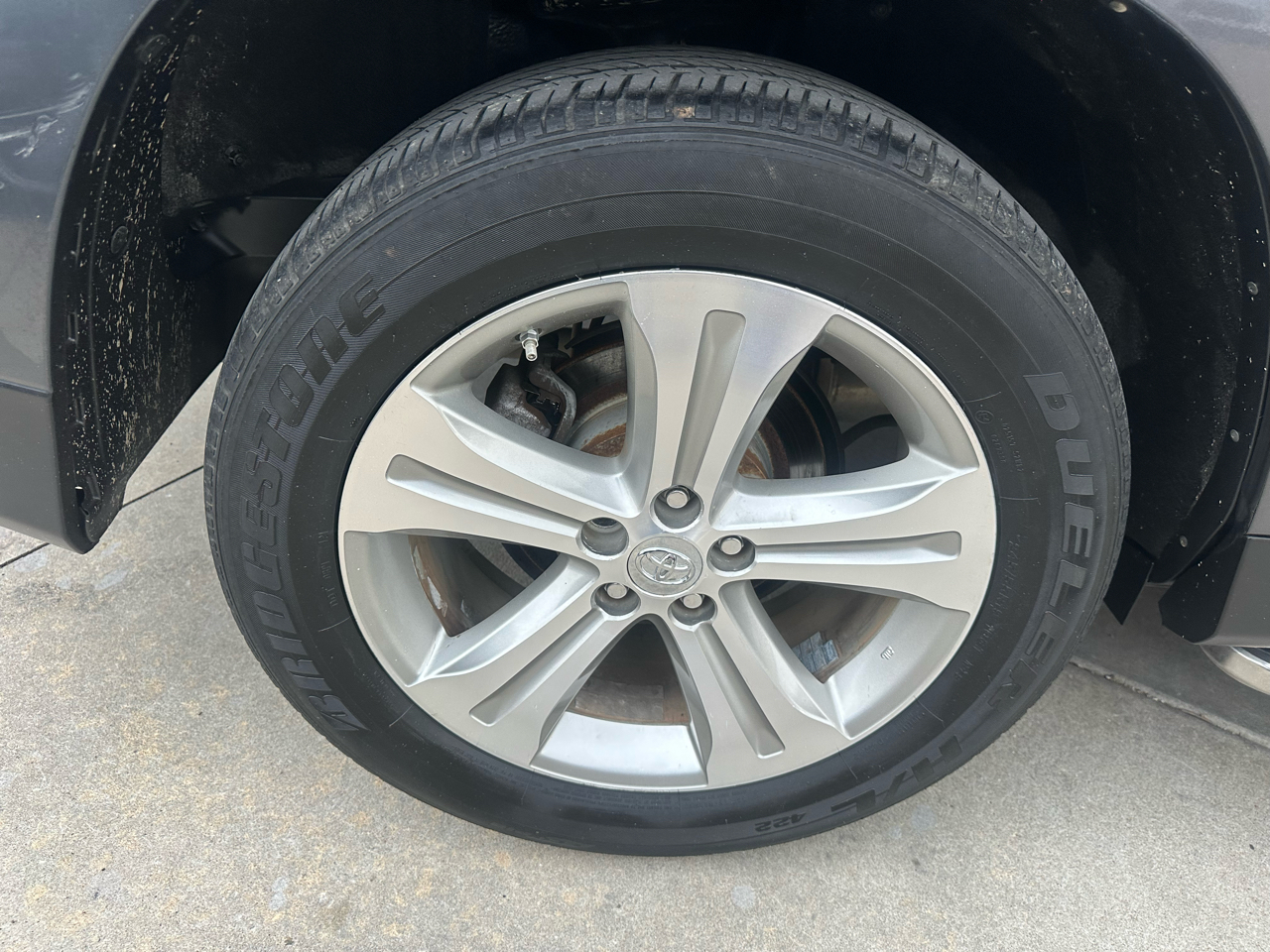 Toyota Highlander FWD 4dr V6 Limited (Natl) 2013