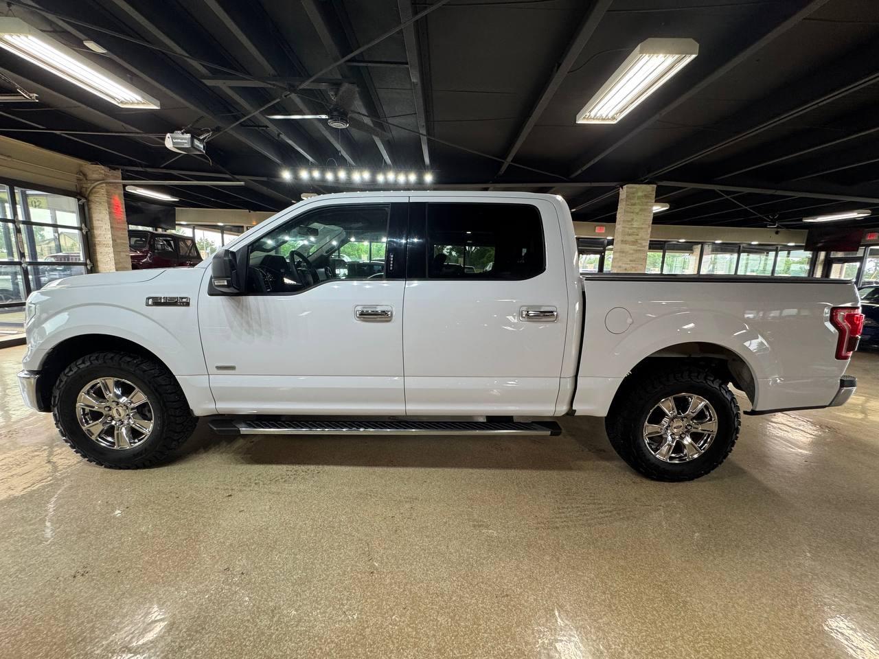 Ford F-150 2WD SuperCrew 157" XLT 2015
