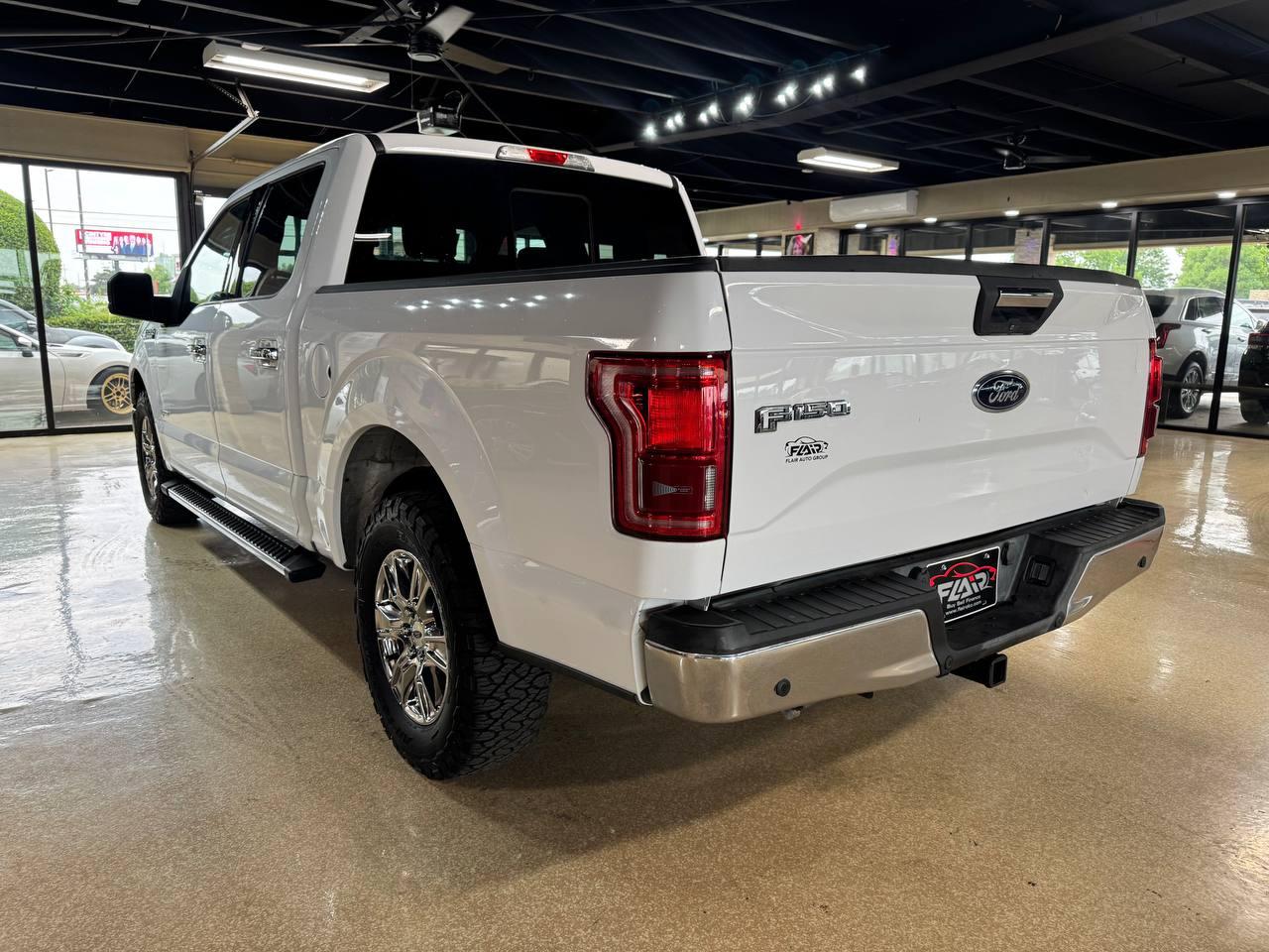 Ford F-150 2WD SuperCrew 157" XLT 2015