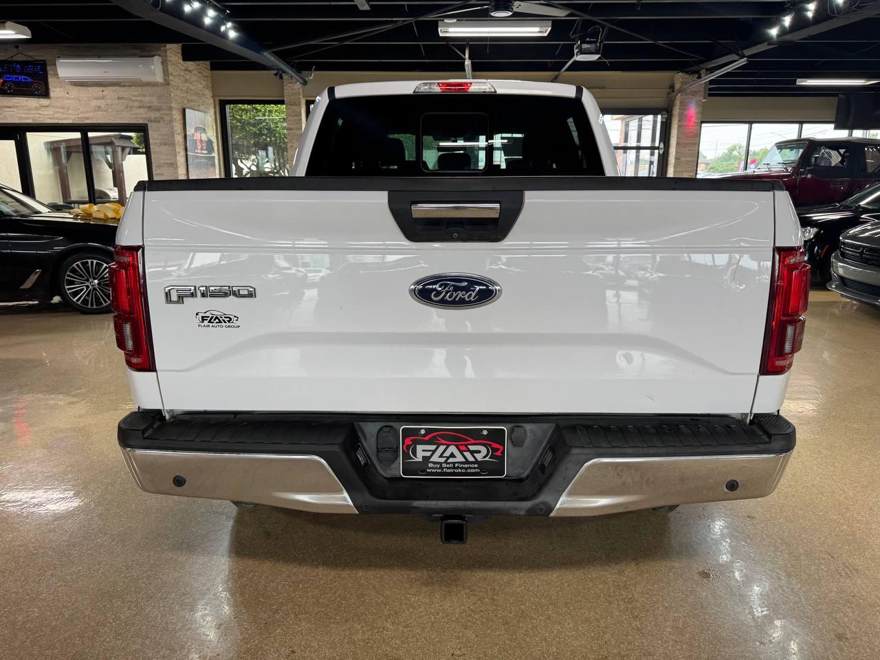Ford F-150 2WD SuperCrew 157" XLT 2015