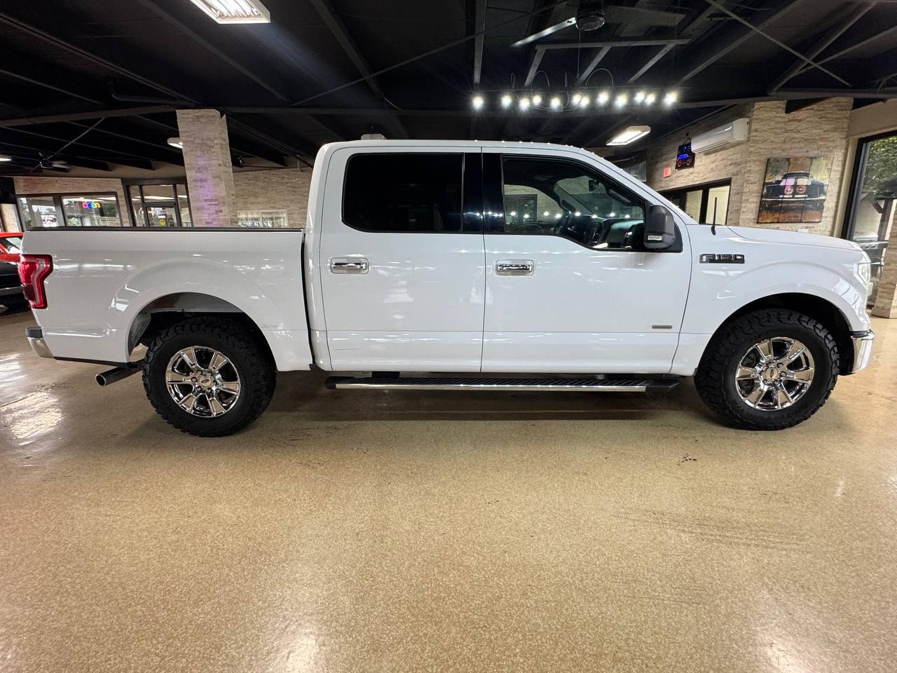 Ford F-150 2WD SuperCrew 157" XLT 2015