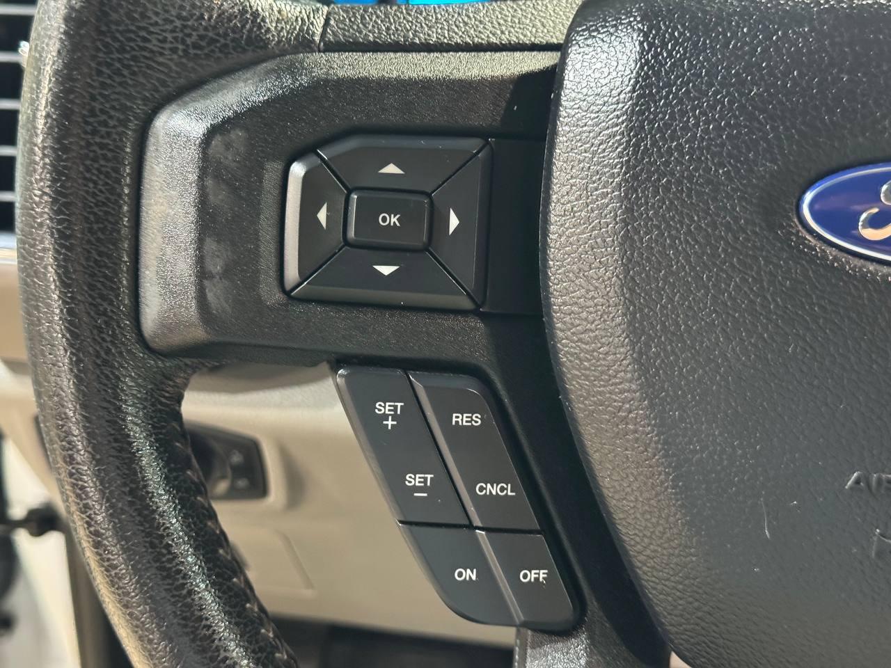 Ford F-150 2WD SuperCrew 157" XLT 2015