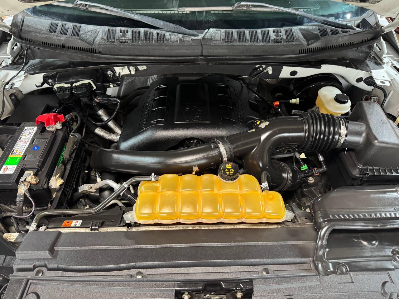Ford F-150 2WD SuperCrew 157" XLT 2015