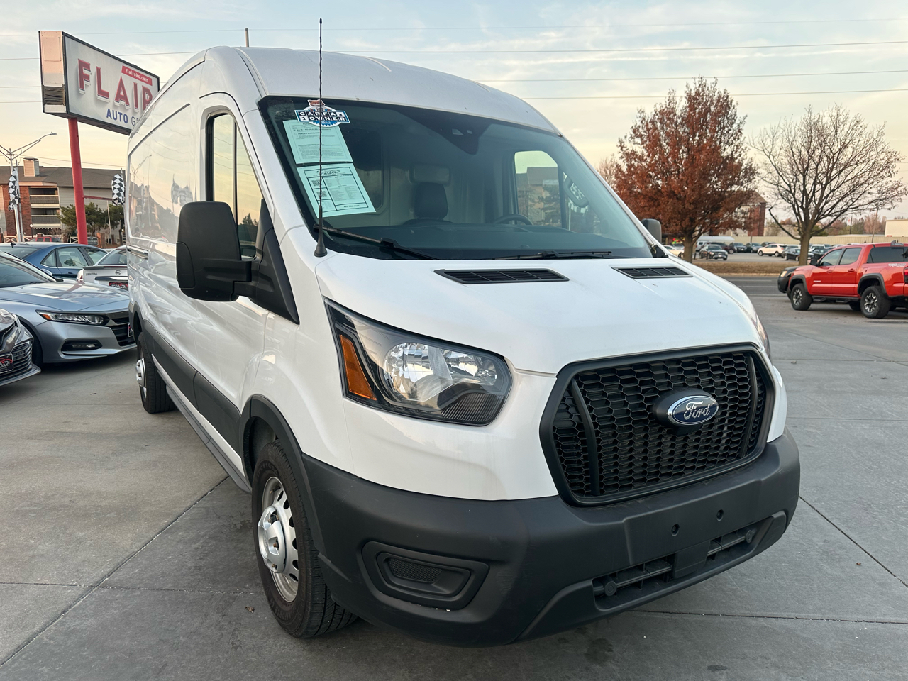 2023 Ford Transit Cargo Van T-250 130" Med Rf 9070 GVWR AWD