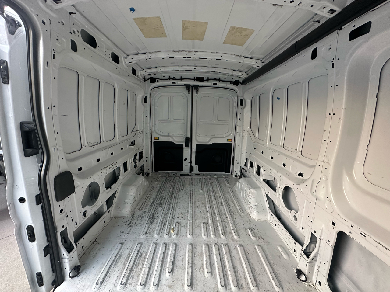 Ford Transit Cargo Van T-250 130" Med Rf 9070 GVWR AWD 2023