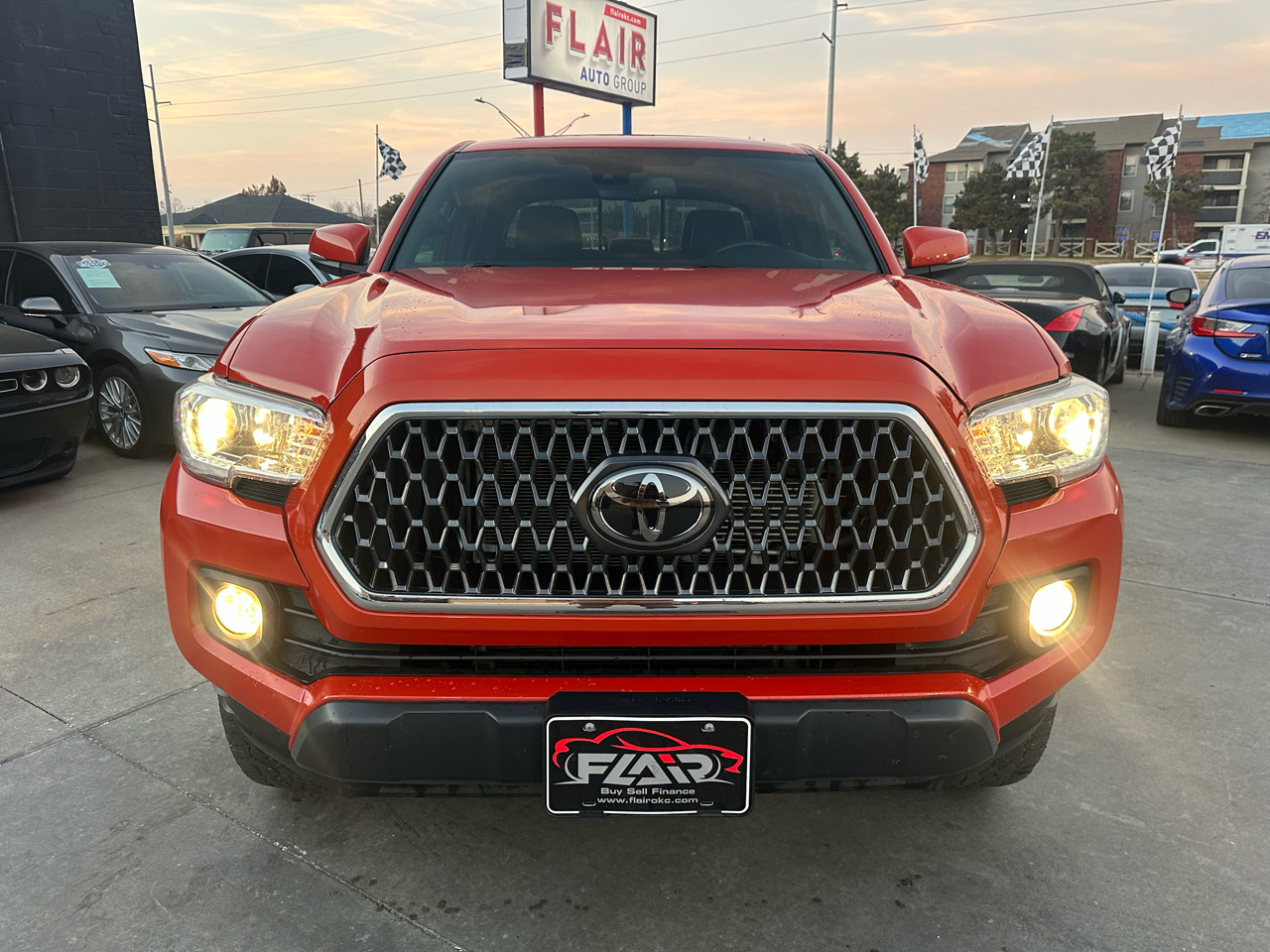 Toyota Tacoma SR Double Cab 5' Bed V6 4x4 AT (Natl) 2018