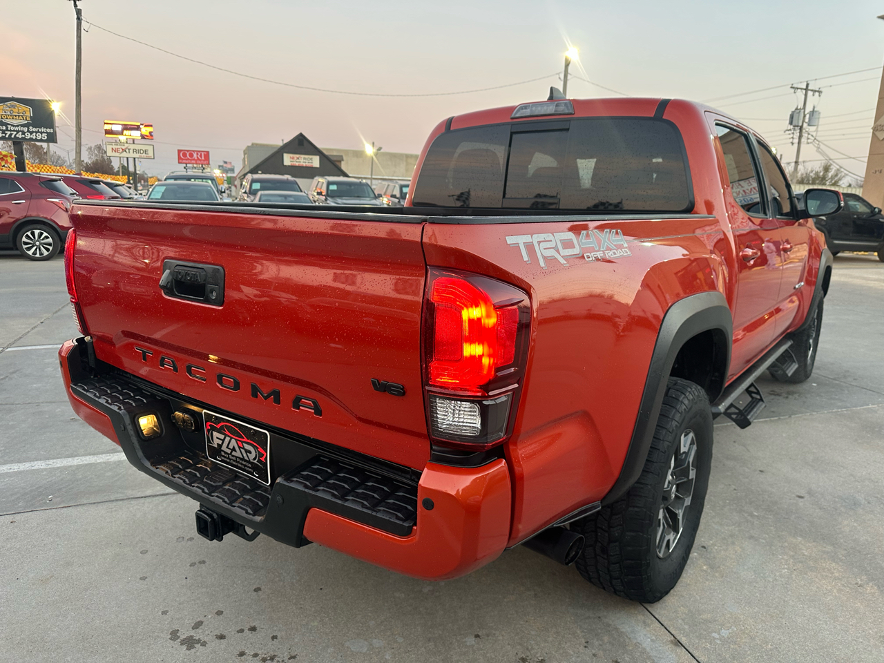 Toyota Tacoma SR Double Cab 5' Bed V6 4x4 AT (Natl) 2018