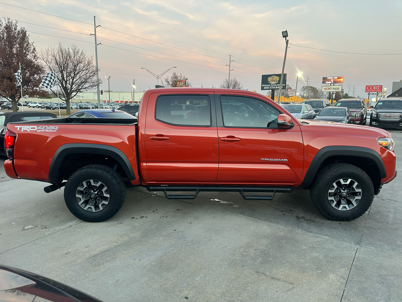 Toyota Tacoma SR Double Cab 5' Bed V6 4x4 AT (Natl) 2018