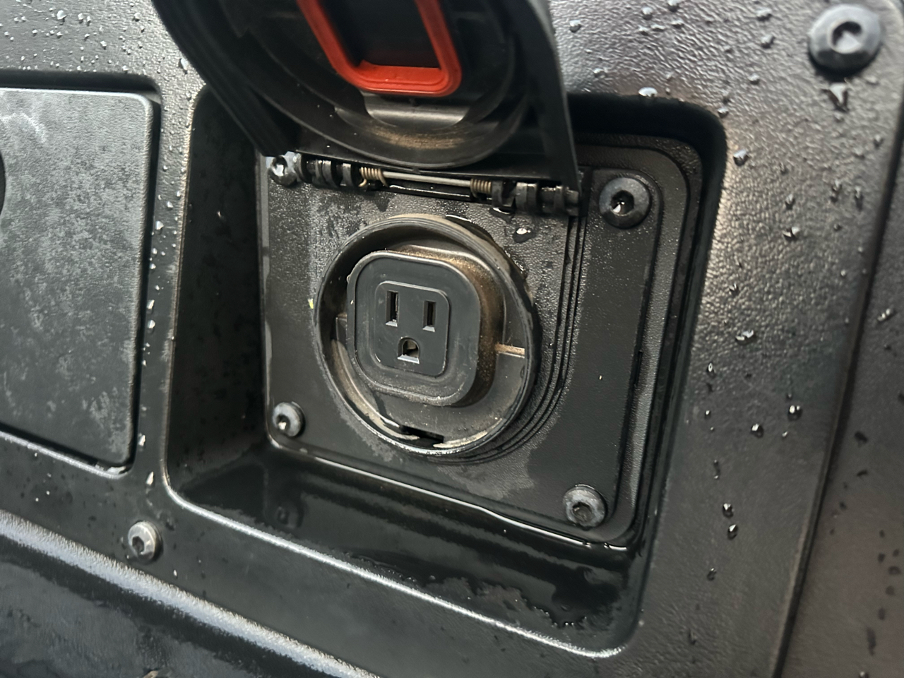 Toyota Tacoma SR Double Cab 5' Bed V6 4x4 AT (Natl) 2018