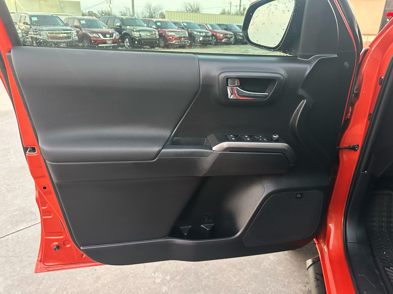 Toyota Tacoma SR Double Cab 5' Bed V6 4x4 AT (Natl) 2018