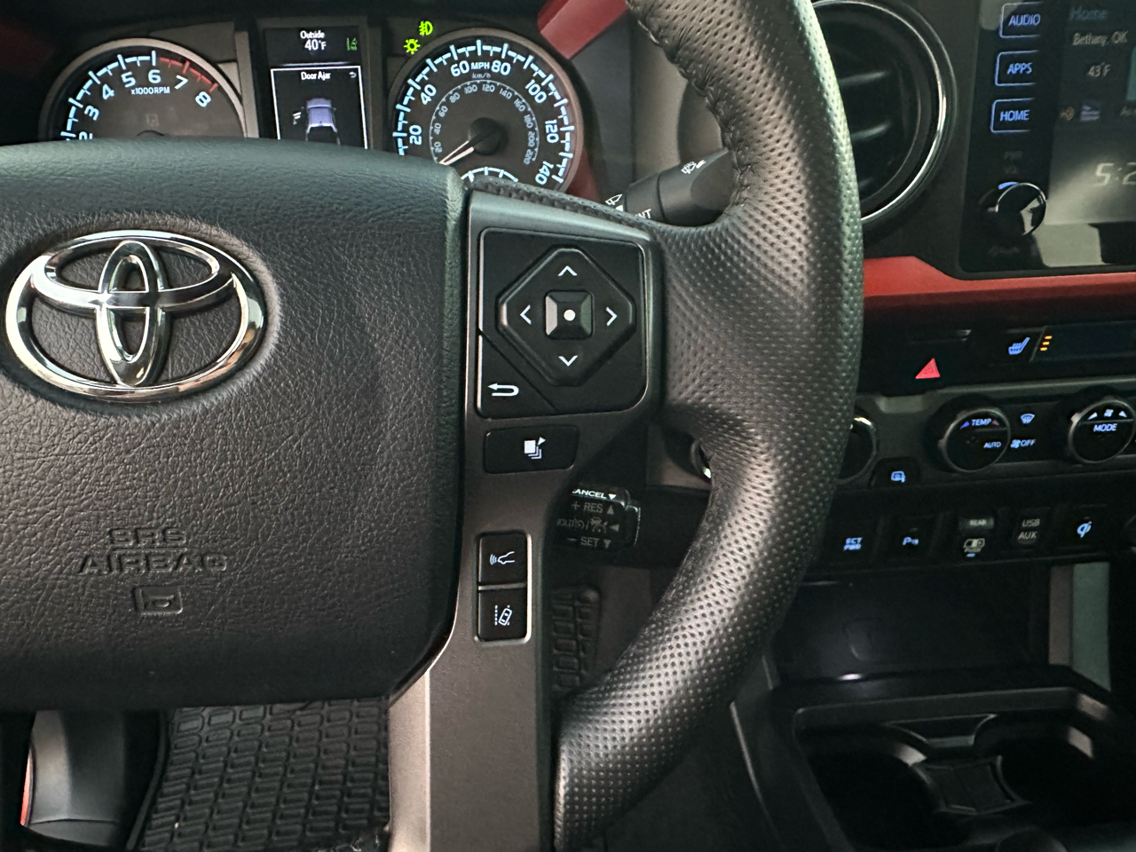 Toyota Tacoma SR Double Cab 5' Bed V6 4x4 AT (Natl) 2018