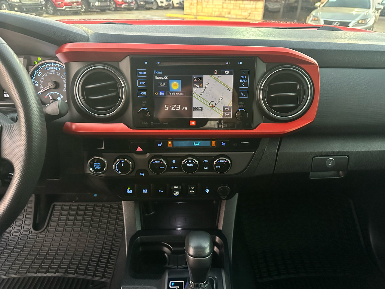 Toyota Tacoma SR Double Cab 5' Bed V6 4x4 AT (Natl) 2018