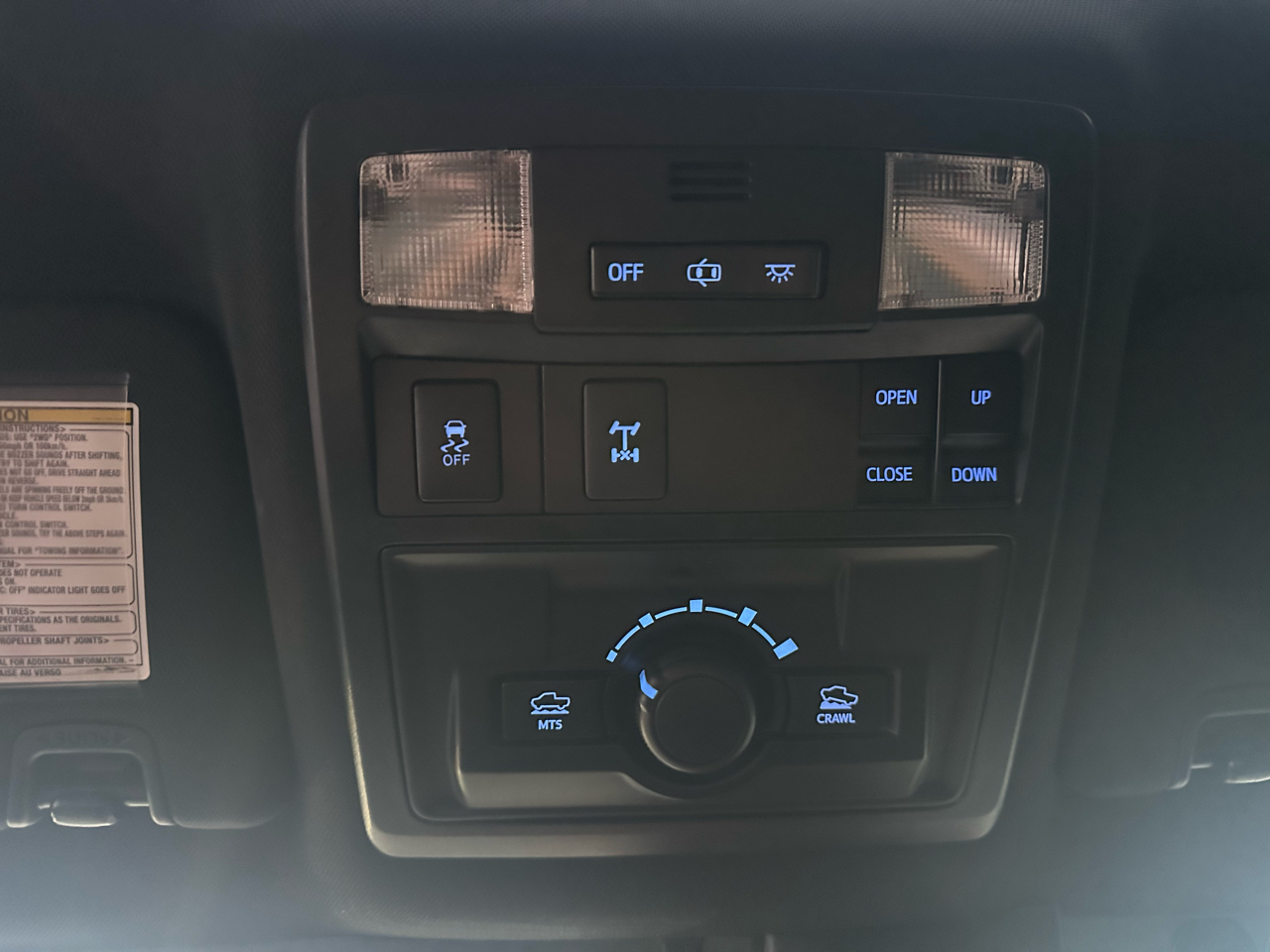 Toyota Tacoma SR Double Cab 5' Bed V6 4x4 AT (Natl) 2018