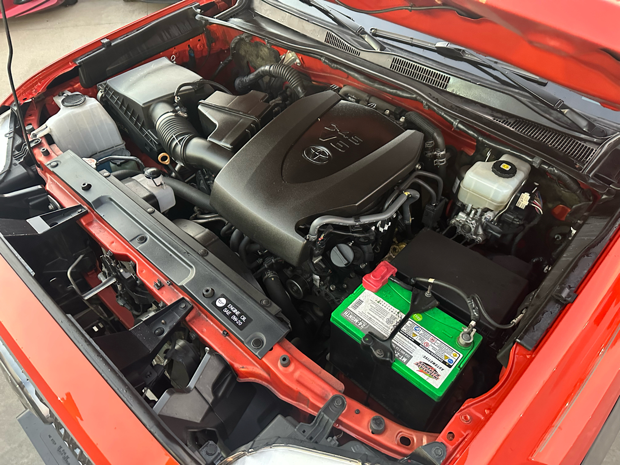 Toyota Tacoma SR Double Cab 5' Bed V6 4x4 AT (Natl) 2018