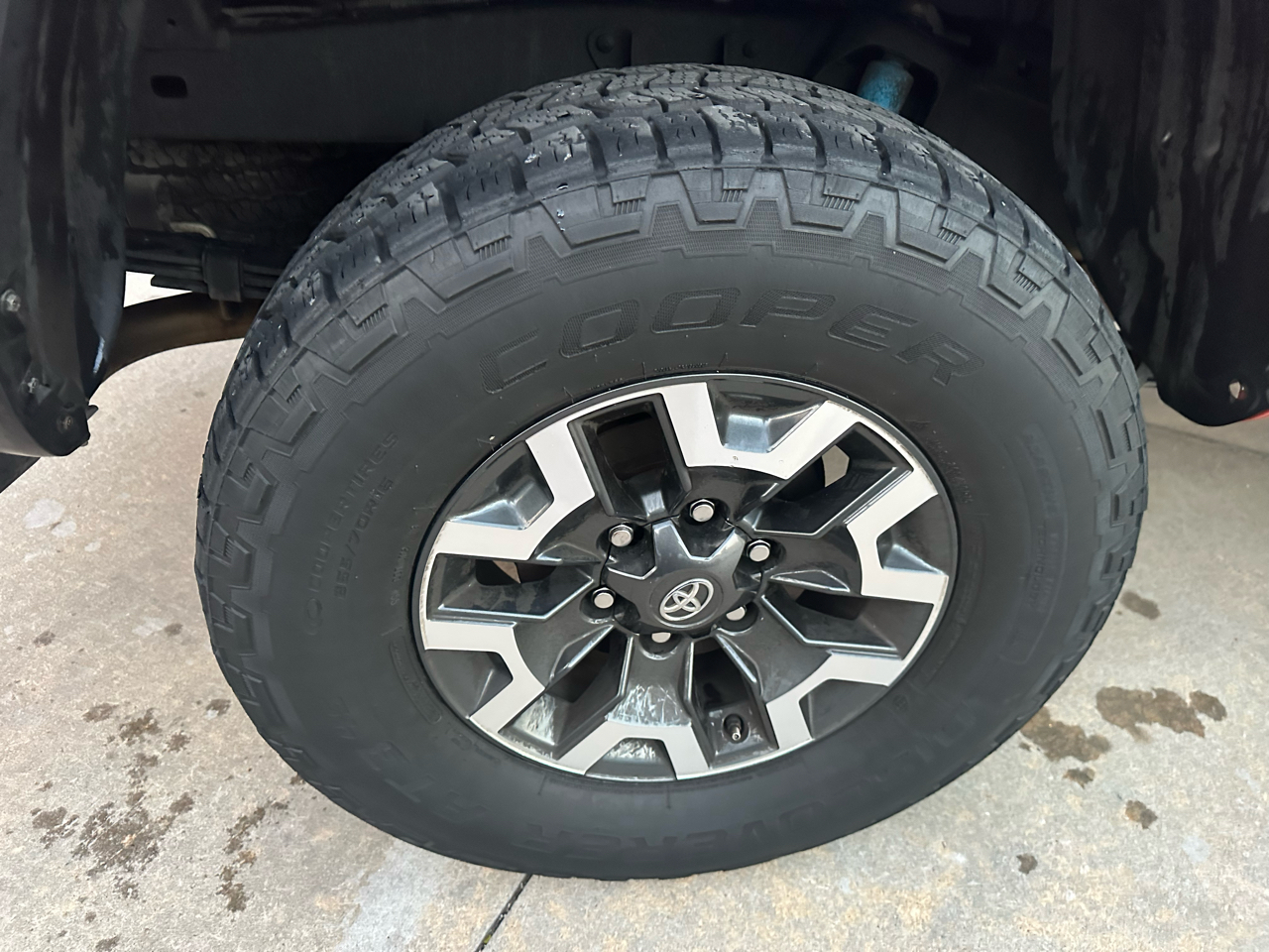 Toyota Tacoma SR Double Cab 5' Bed V6 4x4 AT (Natl) 2018