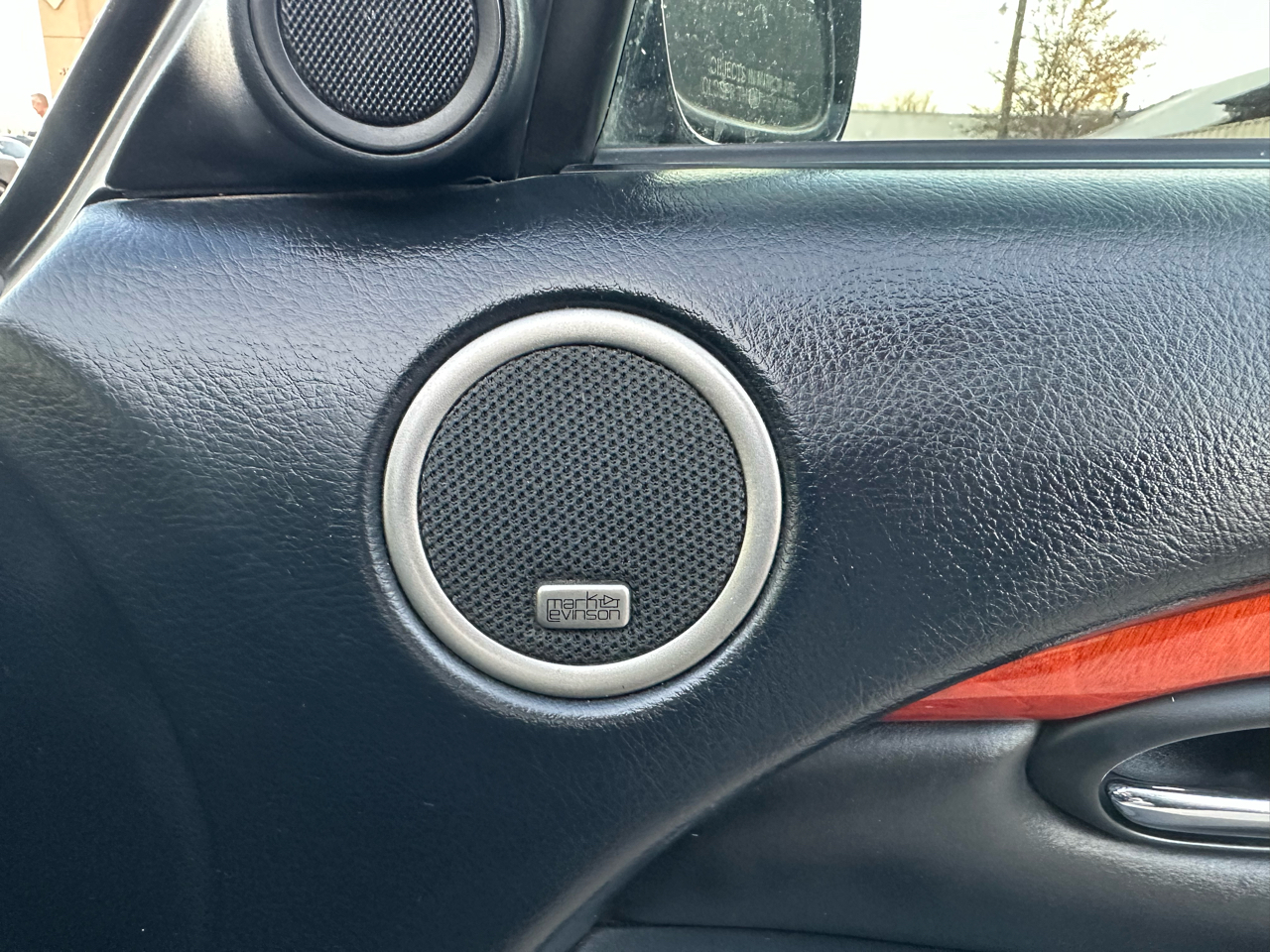 Lexus SC 430 2dr Convertible 2003