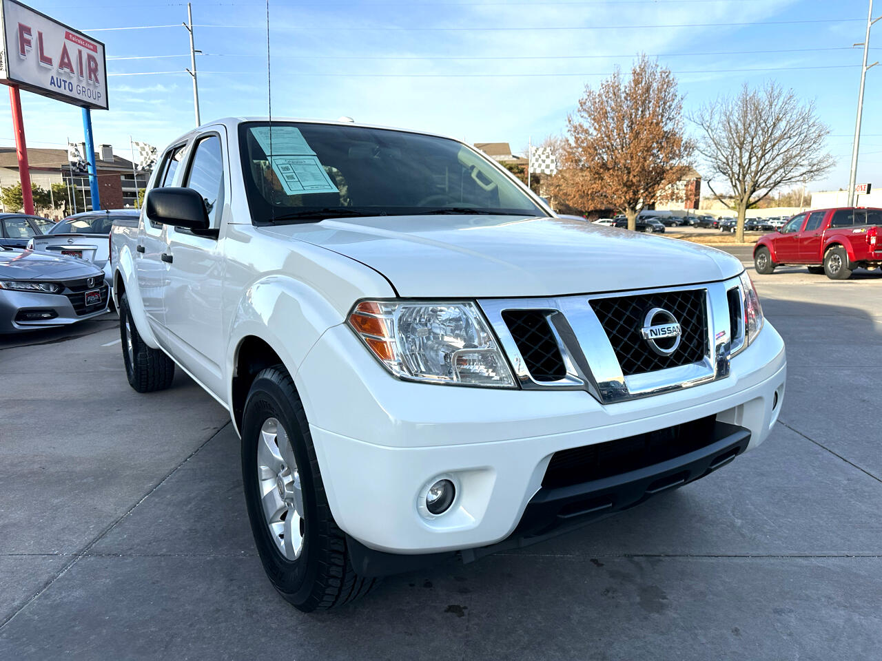 2013 Nissan Frontier 2WD Crew Cab SWB Auto SV