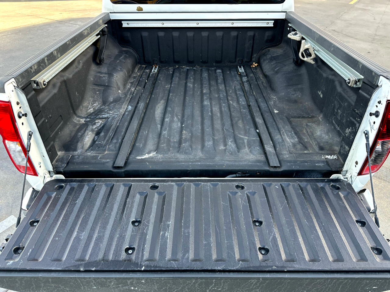 Nissan Frontier 2WD Crew Cab SWB Auto SV 2013