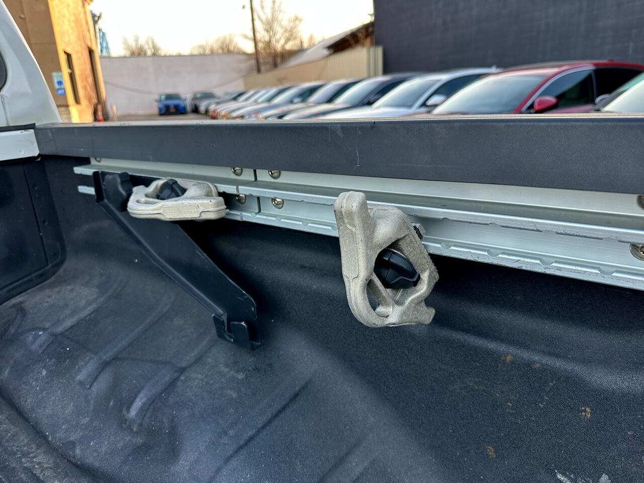 Nissan Frontier 2WD Crew Cab SWB Auto SV 2013