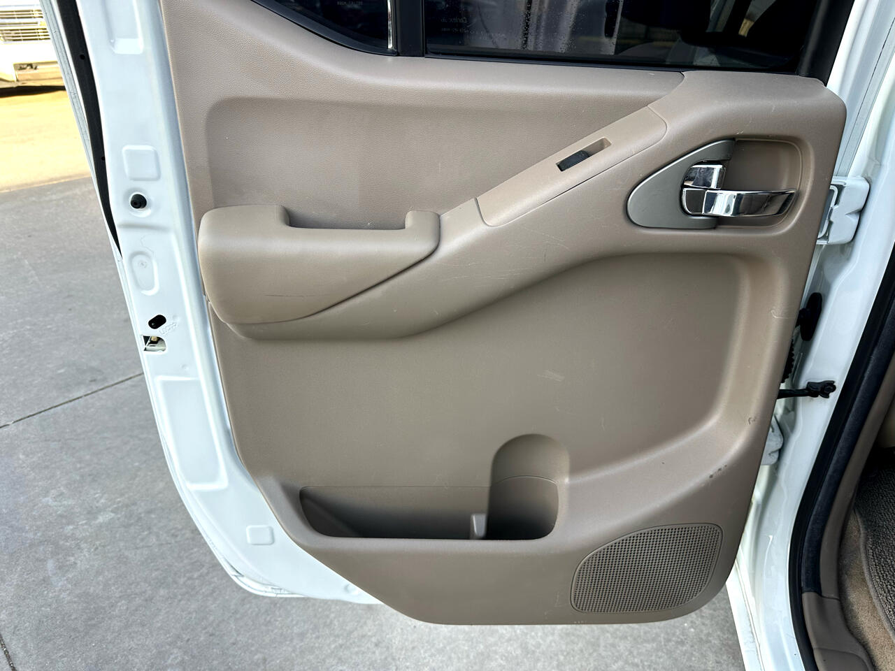 Nissan Frontier 2WD Crew Cab SWB Auto SV 2013