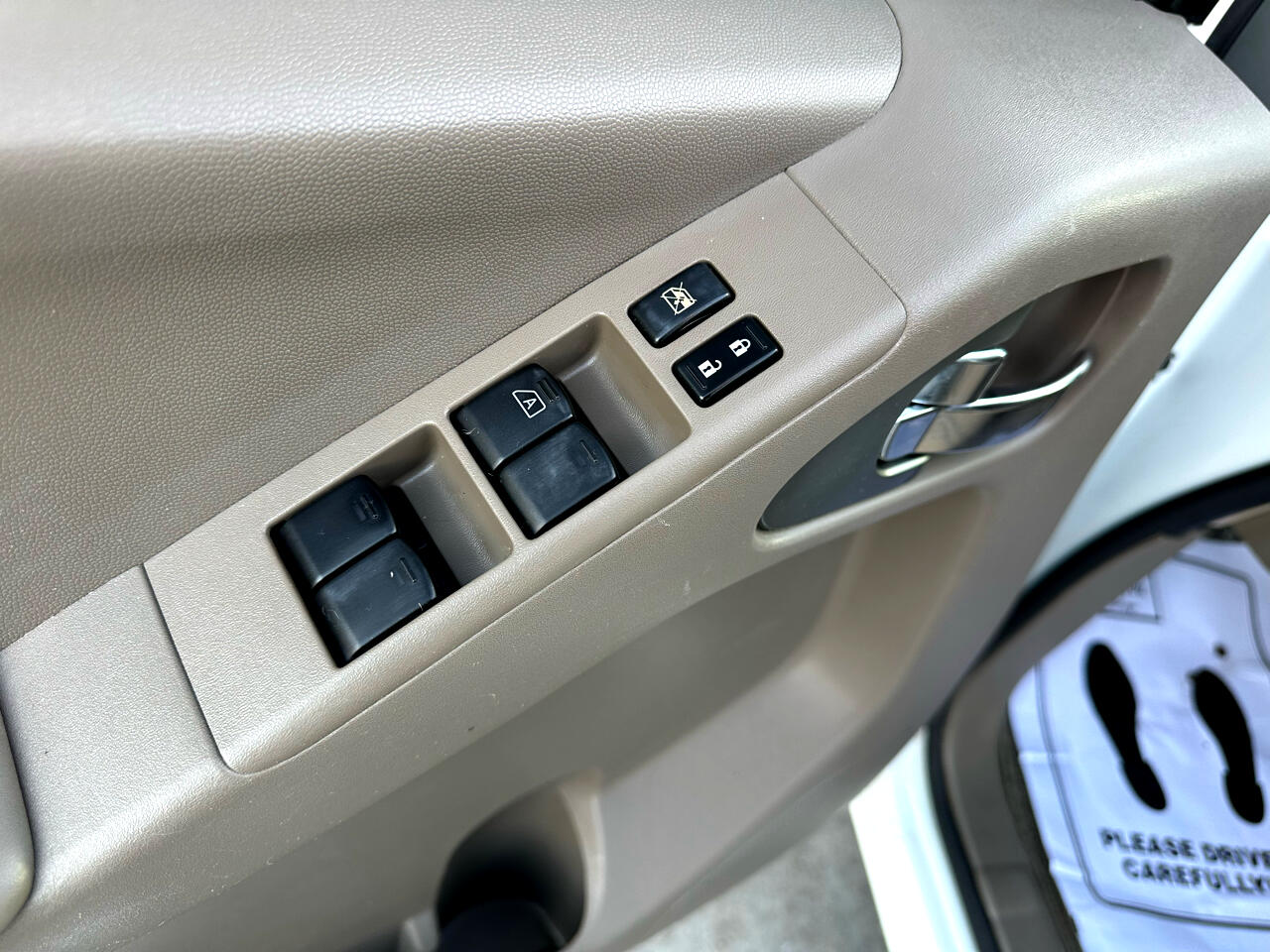 Nissan Frontier 2WD Crew Cab SWB Auto SV 2013