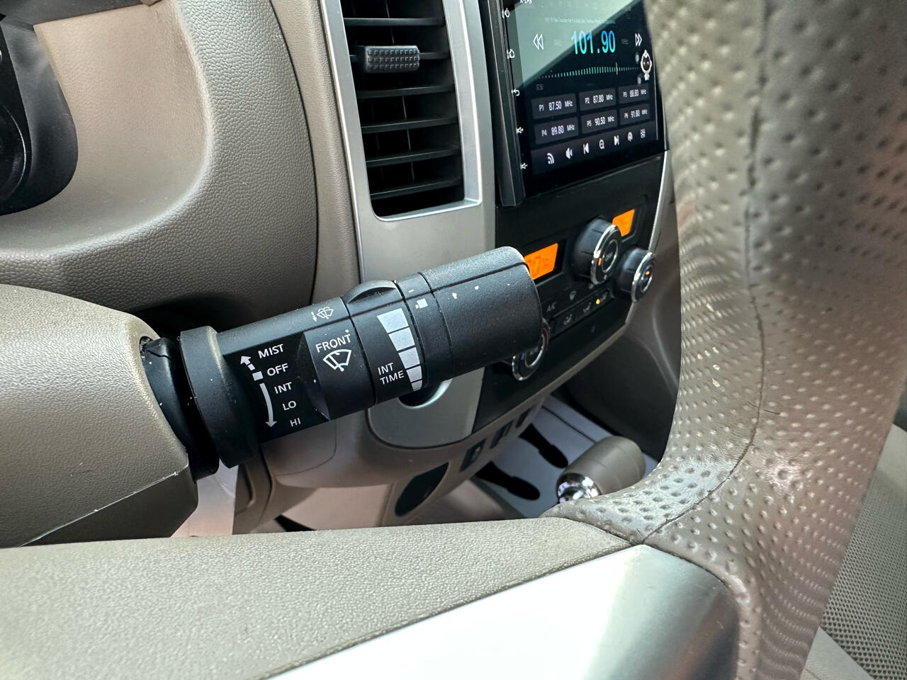 Nissan Frontier 2WD Crew Cab SWB Auto SV 2013