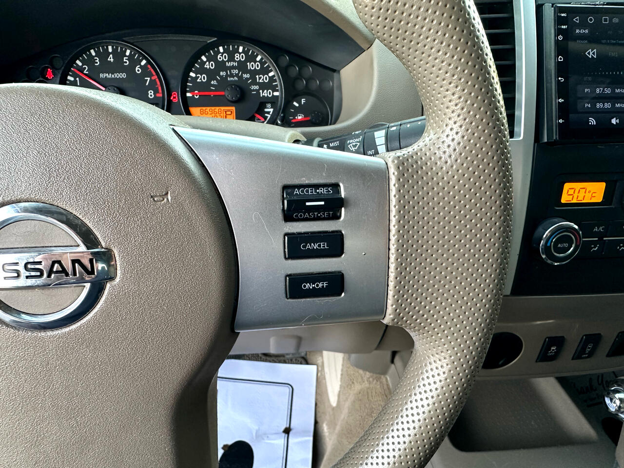 Nissan Frontier 2WD Crew Cab SWB Auto SV 2013