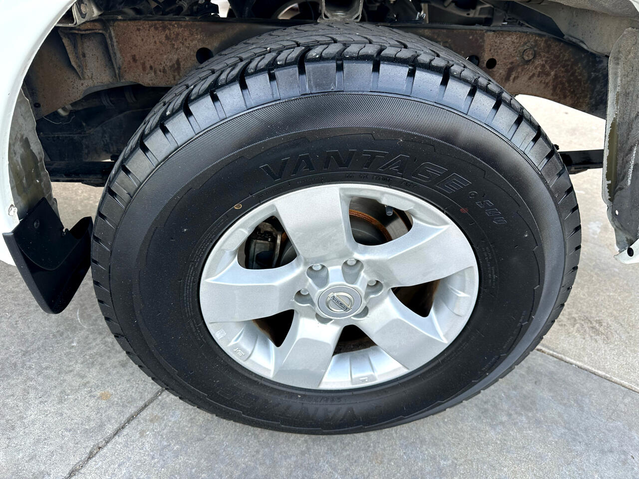 Nissan Frontier 2WD Crew Cab SWB Auto SV 2013