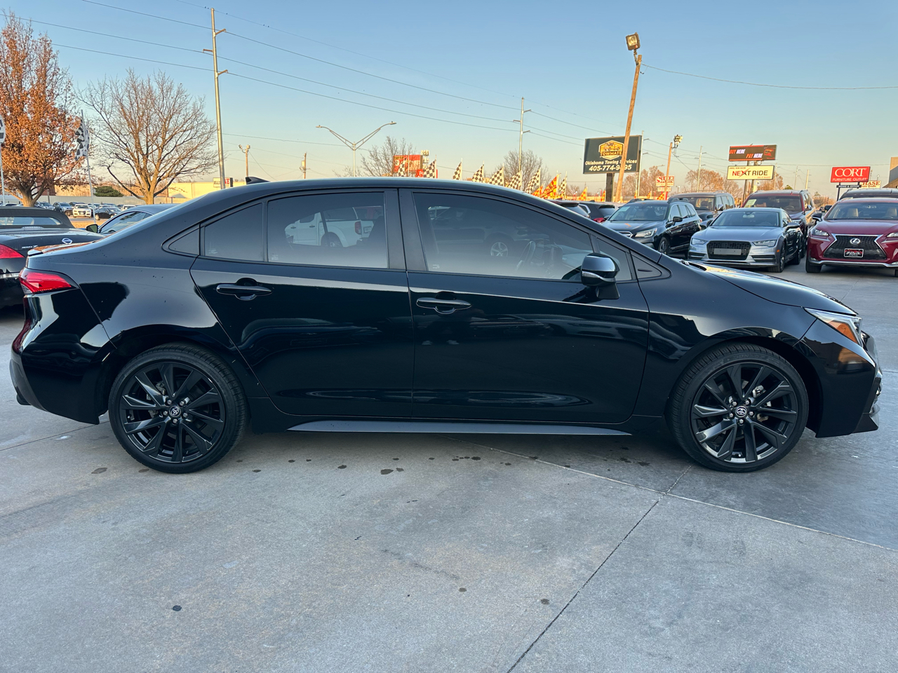 Toyota Corolla SE CVT (Natl) 2024