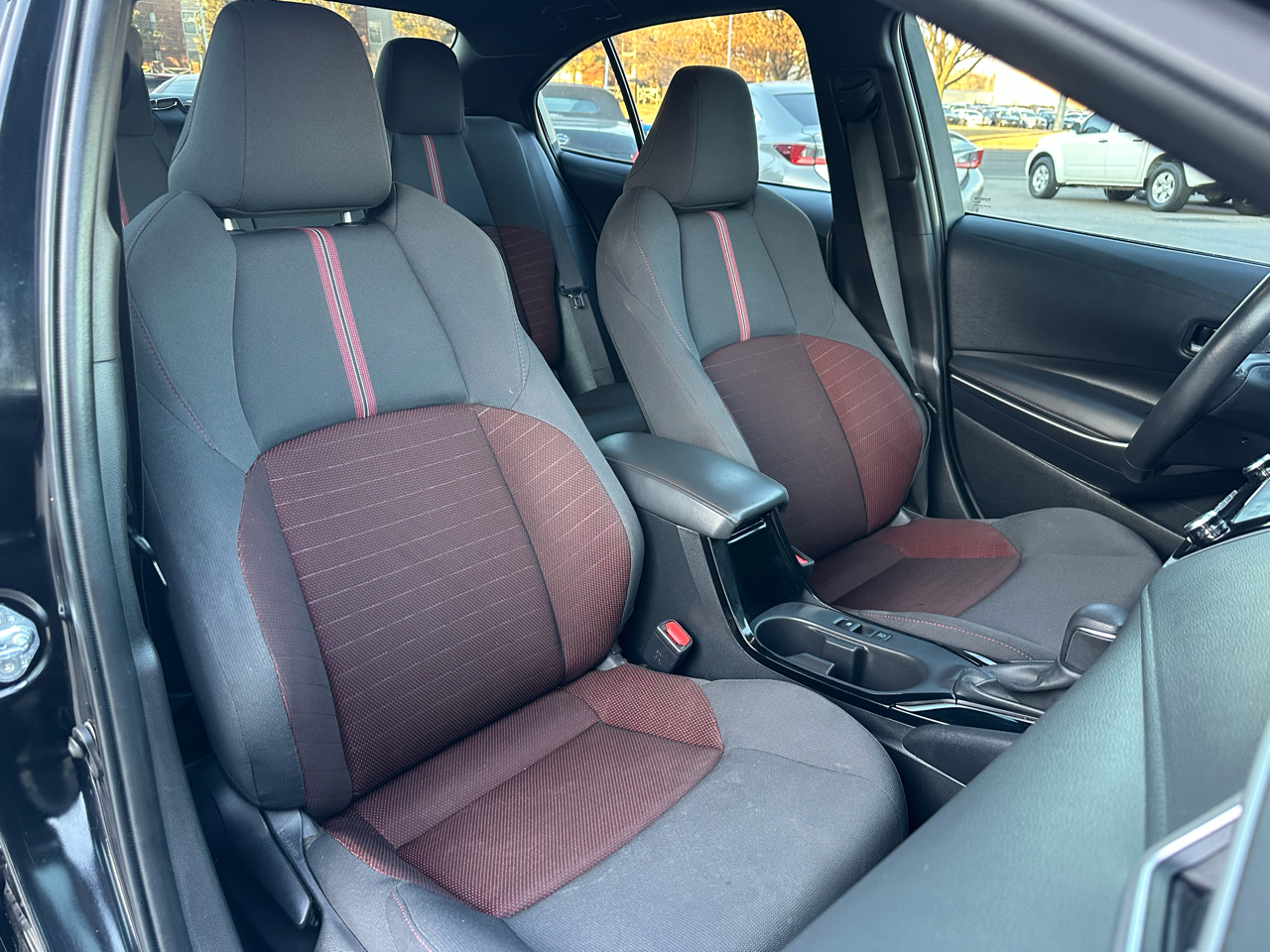 Toyota Corolla SE CVT (Natl) 2024