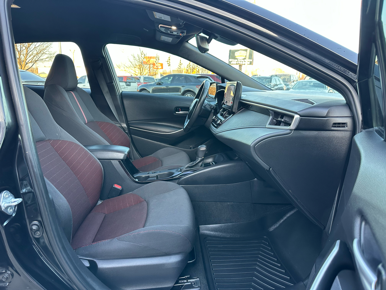 Toyota Corolla SE CVT (Natl) 2024