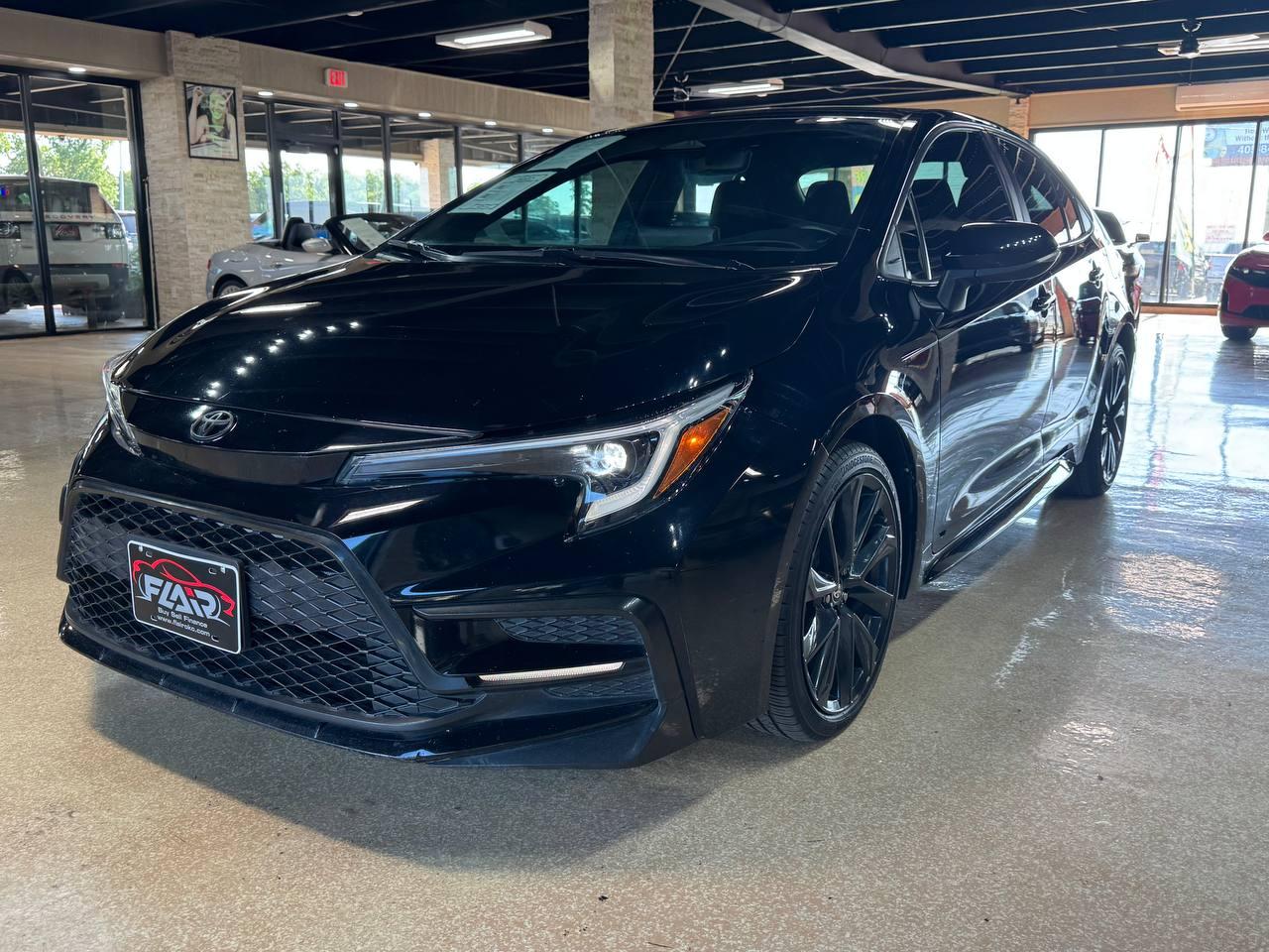 Toyota Corolla SE CVT (Natl) 2024