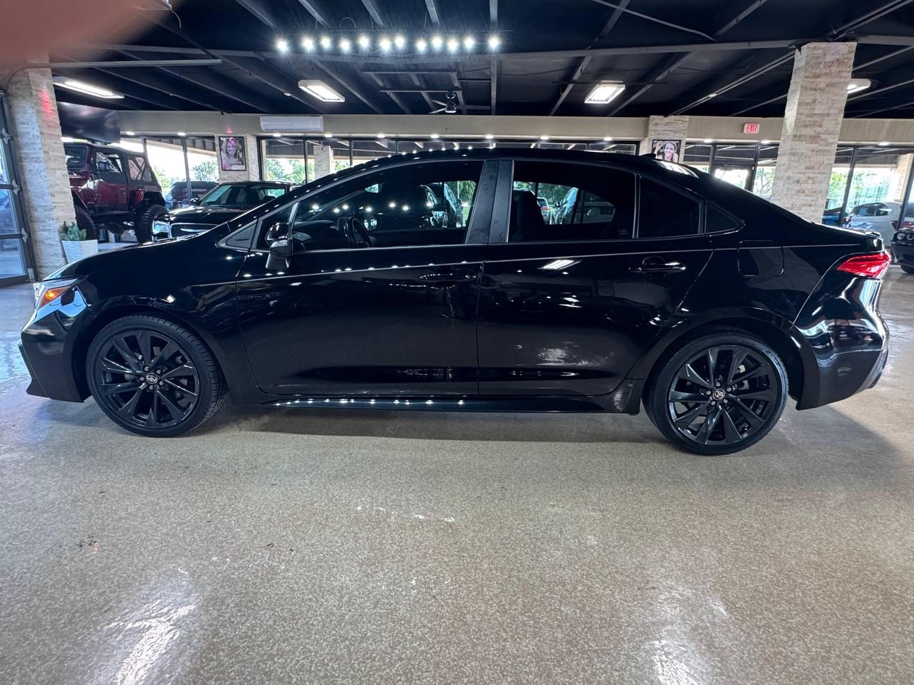 Toyota Corolla SE CVT (Natl) 2024