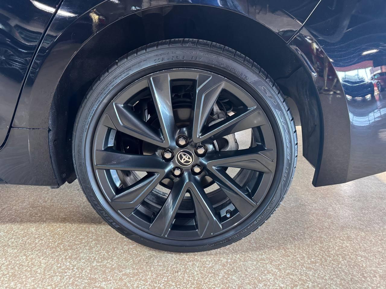 Toyota Corolla SE CVT (Natl) 2024