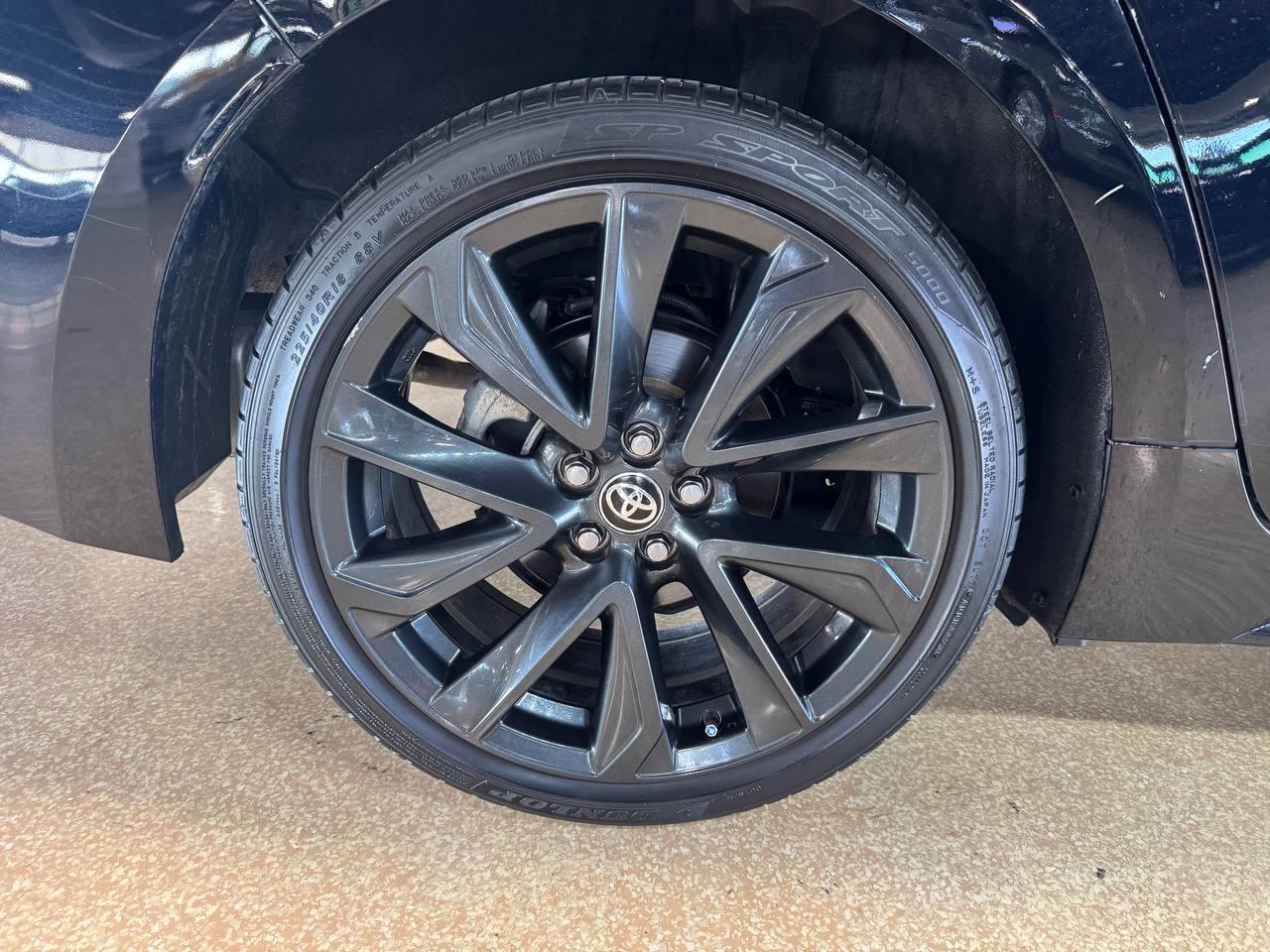 Toyota Corolla SE CVT (Natl) 2024